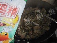 酸菜汆白肉自制