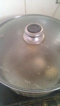 煮鸡蛋做法图解4)