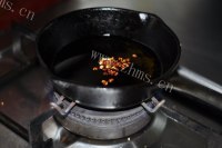 东北酸菜馅肉包子做法图解9)