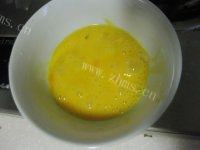 绿色食物之香椿炒鸡蛋做法图解3)