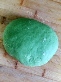 色味俱佳的菠菜饺子做法图解6)