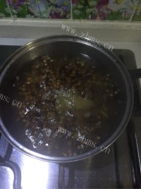 美味的枇杷花茶做法图解2)
