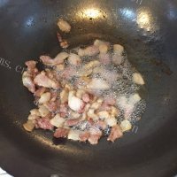 好吃的笋干炒肉做法图解3)