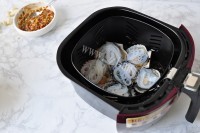 蒜蓉粉丝扇贝做法图解8)
