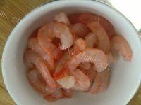 自制鲜虾炒饭做法图解3)