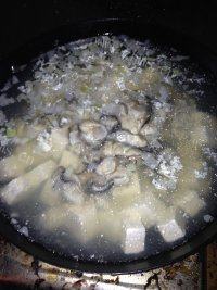 家常海蛎子肉炖豆腐做法图解9)