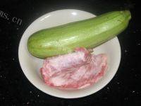 家常菜西葫芦炒肉片做法图解1)