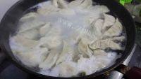 猪肉马蹄水饺做法图解9)