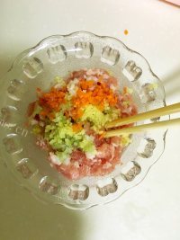 家常菜煎酿豆腐做法图解2)