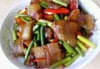 独特的蒜苔肉片做法图解4)