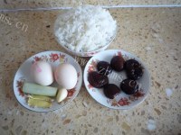 美味的香菇蛋炒饭做法图解1)