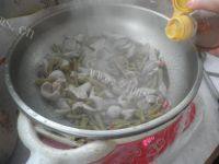 开胃的酸豆角炒鸡胗做法图解7)