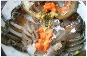 美味的红鲟蒸粉丝做法图解2)