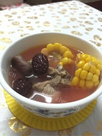 美味的红菌粟米排骨汤做法图解7)