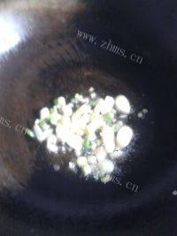 食欲满满的清炒空心菜梗做法图解5)