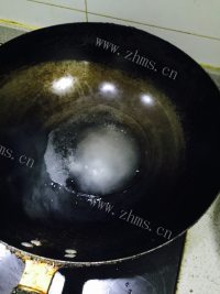 可口的私房秘制红烧肉做法图解9)