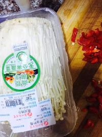 诱人的水煮龙利鱼做法图解4)