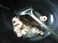 好吃的雪菜虾仁蚕豆羹做法图解3)
