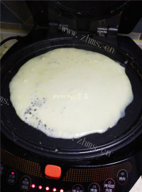 美味的冰花芝麻饼做法图解5)