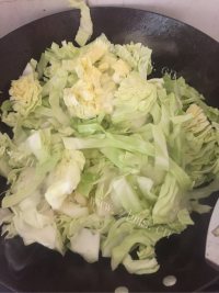 妈妈做干锅包菜做法图解6)