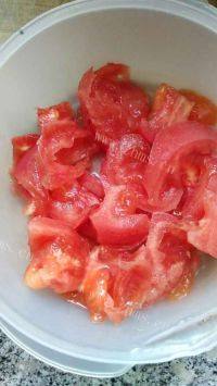 家常菜西红柿豆腐汤做法图解1)