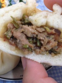 美味的豇豆猪肉包