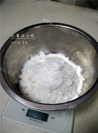 甜香的红薯华夫饼做法图解2)
