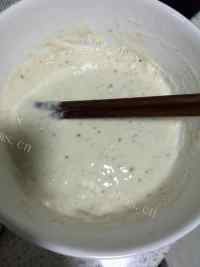 色香味浓的鸡蛋饼做法图解2)
