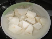 保健山药银耳瘦肉汤做法图解8)