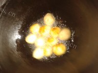 美味的炸红薯丸子做法图解6)