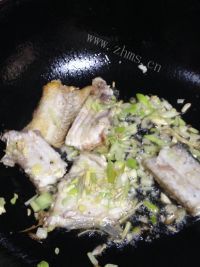 香喷喷的麻辣水煮鱼做法图解17)