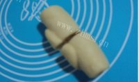 自制脆底蜂蜜小面包做法图解6)