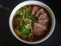 老爸做的牛肉面