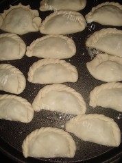 家常韭菜鸡蛋煎饺做法图解7)