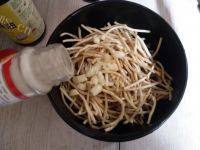 美味的凉拌鱼腥草做法图解6)