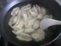 简易的韭菜鸡蛋饺子做法图解8)