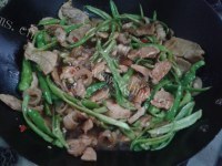 特色菜青椒回锅肉做法图解6)
