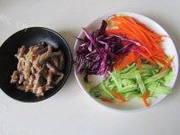 回味无穷的凉拌土豆粉做法图解9)