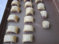 自制豆沙一口酥做法图解8)