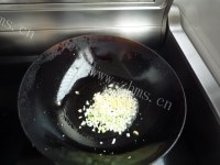 油而不腻的酱油炒饭做法图解3)