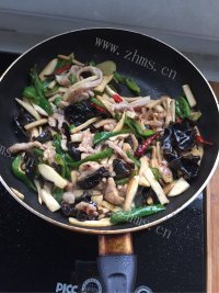 家常菜杏鲍菇肉丝做法图解5)