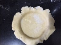 自制水果派做法图解4)