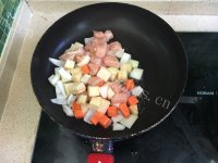 美味的鸡肉咖喱饭做法图解3)