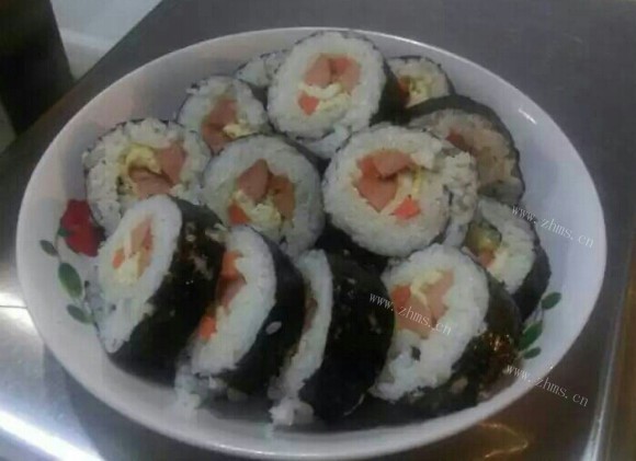唇齿留香的紫菜包饭