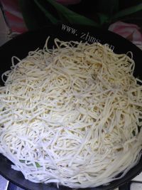 好吃的扁豆焖面做法图解10)