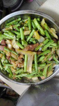 家常菜酸菜豆角