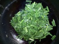 唇齿留香的韭菜炒蛋做法图解7)