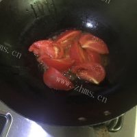 美味笋干番茄丝瓜汤的做法图解四