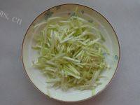居家必备的韭黄炒蛋做法图解2)