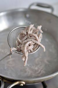 外婆教我做青椒肉丝做法图解2)